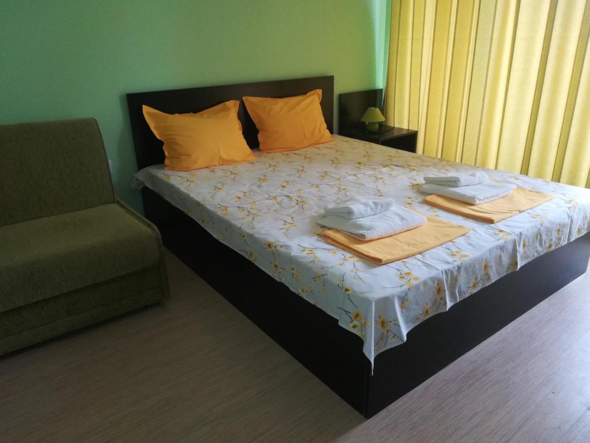 Apartments Victoria 克兰内沃 外观 照片