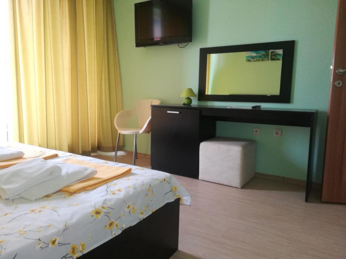 Apartments Victoria 克兰内沃 外观 照片