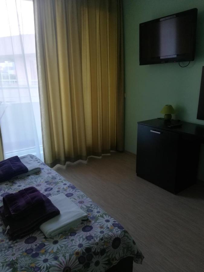 Apartments Victoria 克兰内沃 外观 照片