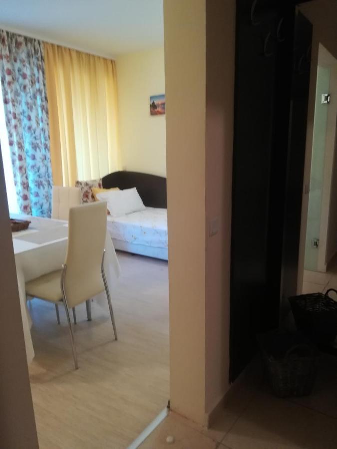 Apartments Victoria 克兰内沃 外观 照片
