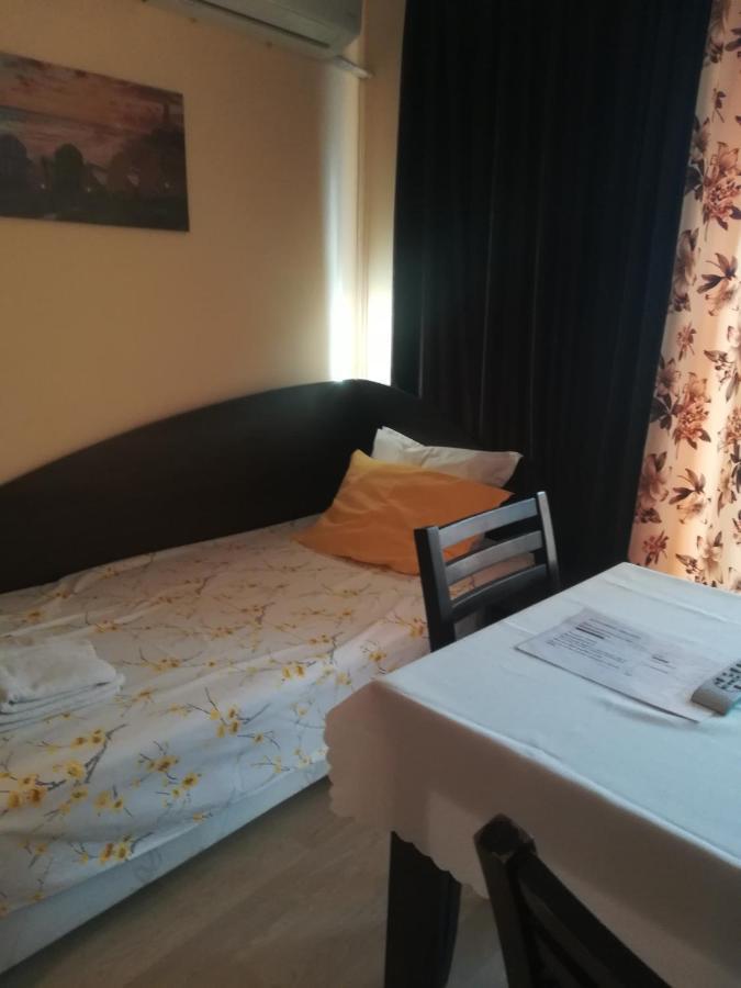 Apartments Victoria 克兰内沃 外观 照片