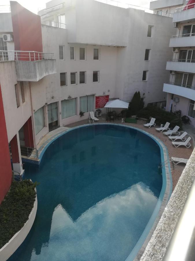 Apartments Victoria 克兰内沃 外观 照片
