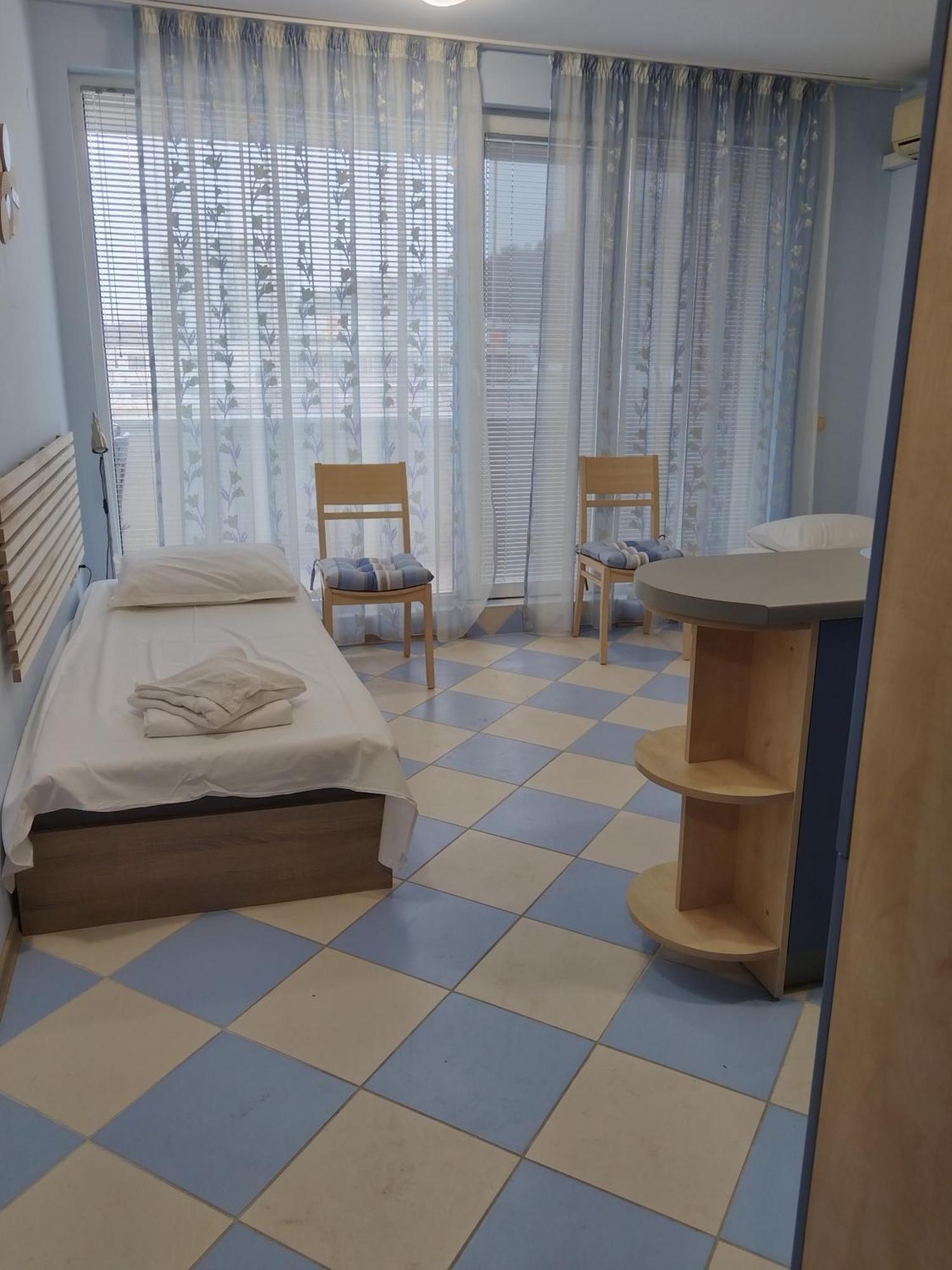 Apartments Victoria 克兰内沃 外观 照片